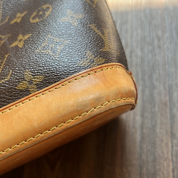 Louis Vuitton Alma PM - Picture 5 of 12